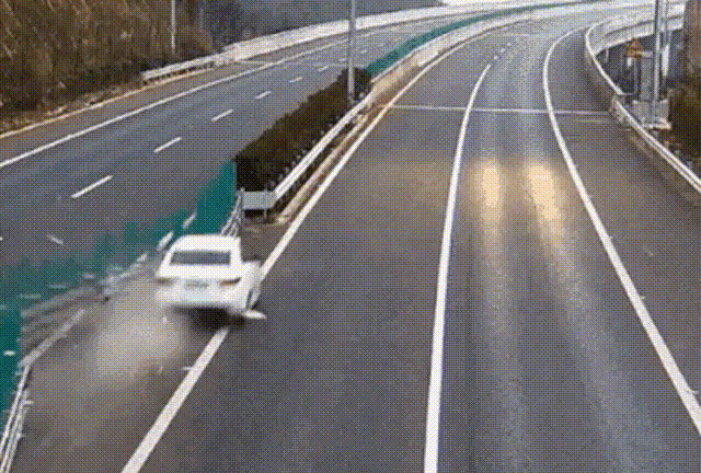 夏季疲勞駕駛事故_高速公路疲勞駕駛案例_出行提示