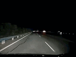 夜間行車(chē)安全_出行提示_規(guī)范使用遠(yuǎn)近光燈