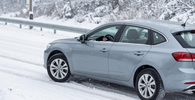 出行提示_雪后路滑行車安全指南_雪天駕駛注意事項(xiàng)